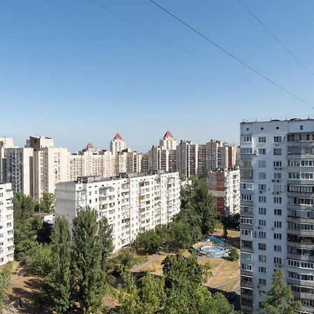 Чудова Квартира Для Відпочинку І Роботи На Оболоні Kiev Eksteriør billede
